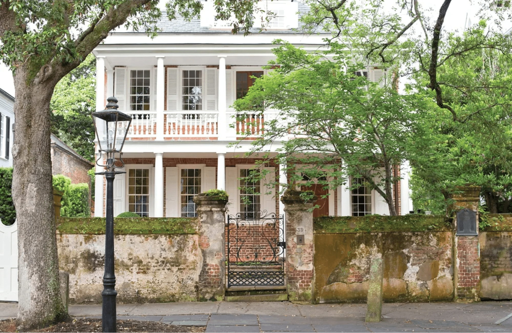 How Spring Showers Affect Charleston Rentals